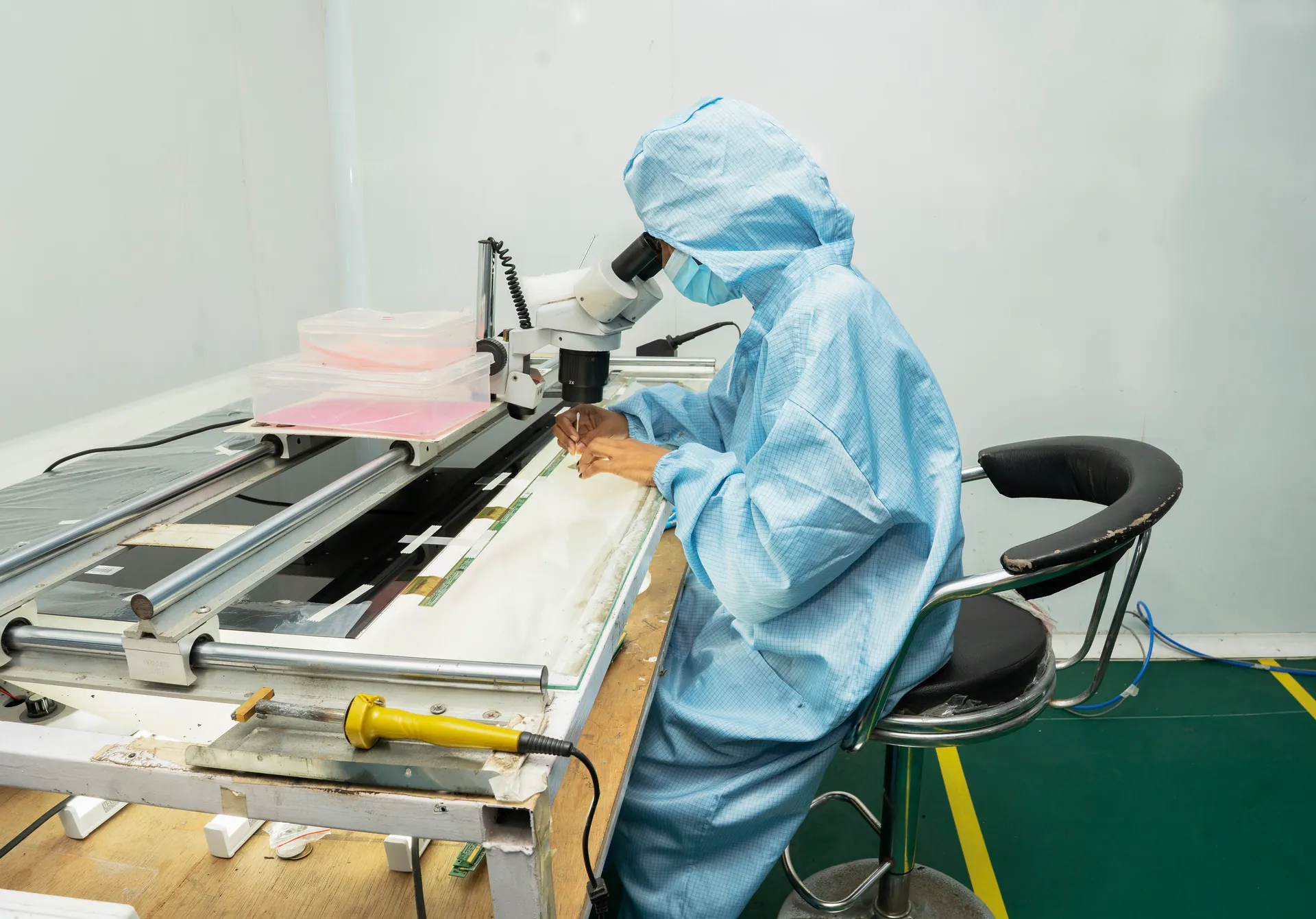 High-Precision Driver IC Bonding Station